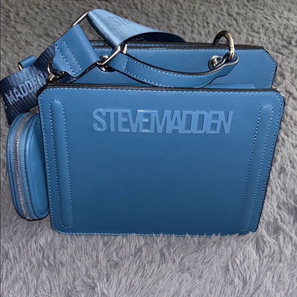 Steve Madden Blue Crossbody Bag